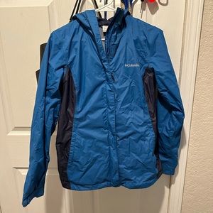 Medium Columbia rain coat